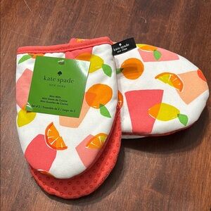 NWT Kate Spade Fruit Print Oven Mitts